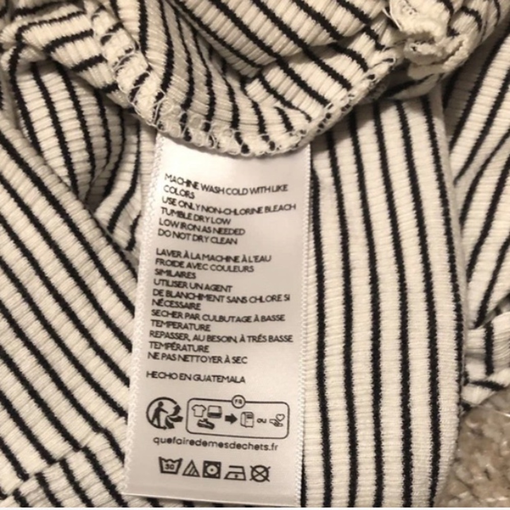 NWT Urban Outfitters BDG Top SM Petite Black & Ivory Striped Ruffle Short Sleeve - Picture 6 of 9